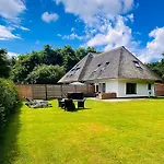 Holiday home Theislandlife Met Prive Jacuzzi En 3