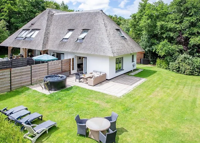 Theislandlife Met Prive Jacuzzi En 3 * De Koog