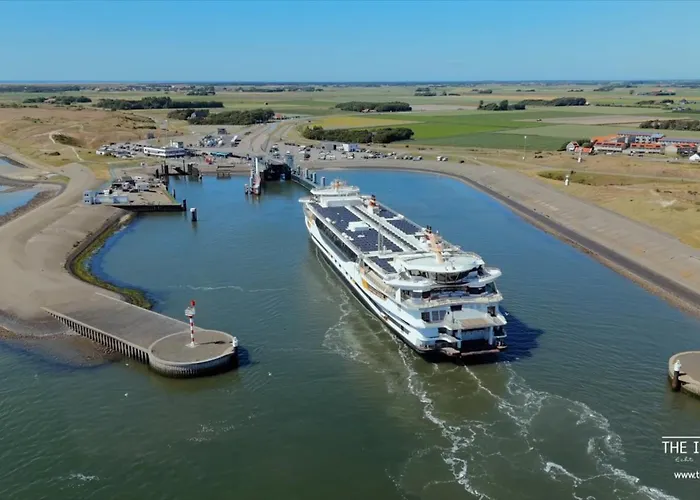 Theislandlife Met Prive Jacuzzi En 3